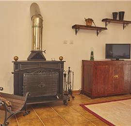 2 bedroom villa with pool, Castellammare del Golfo, sleeps 4